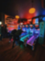 bar in lakeview chicago neighborhood