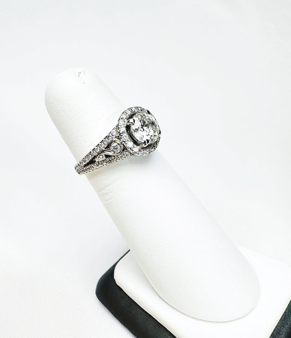 Thumbnail: 14kt White Gold 1.10ct Round Diamond Engagement Ring With Halo