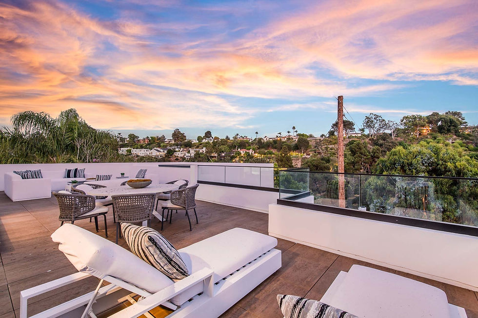 High-End Homes in West LA: Living in Opulence