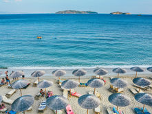 Jeftini letovi ✈️ Beograd → Skiathos  Grčka već od 20€+? Ostrvo na kojem se borove šume spuštaju do mora, a svaka plaža izgleda kao razglednica