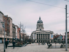 Jeftini letovi Sarajevo – Nottingham (East Midlands) 💸 | Kompletan vodič za pametno putovanje u Englesku