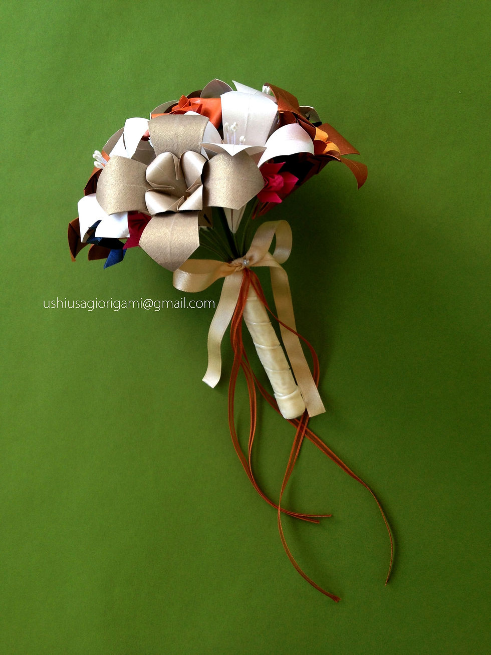 Ramo de novia naranja y beige