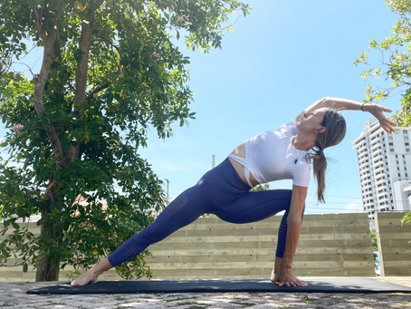 Conoce a Nuestra Instructora de Yoga: Valeria