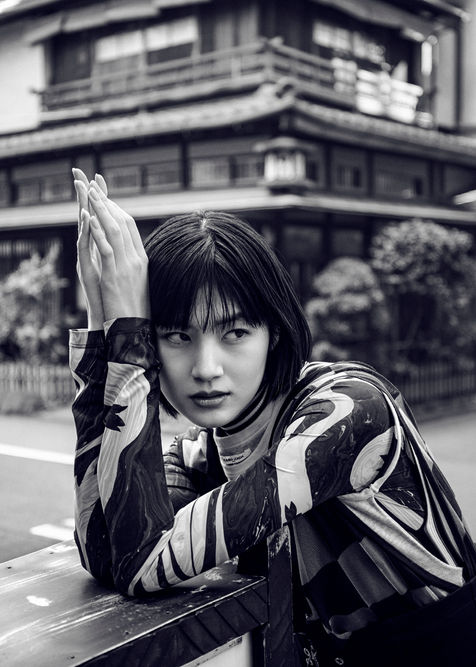 London Luxury Fashion and Jewellery Photographer Edwin S Freyer. Kiko Inagaki in Tokyo Japan for 5ELEVEN Magazine The Silk Road