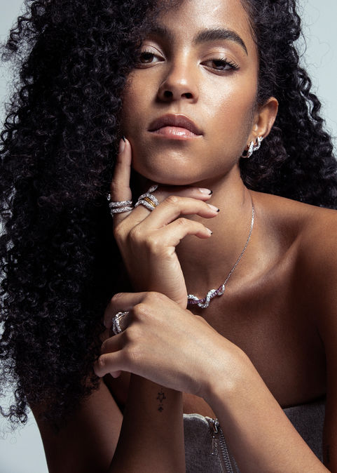 London based Luxury Fashion and Jewellery photographer Edwin S Freyer. Actress Lou Llobell for Garrard