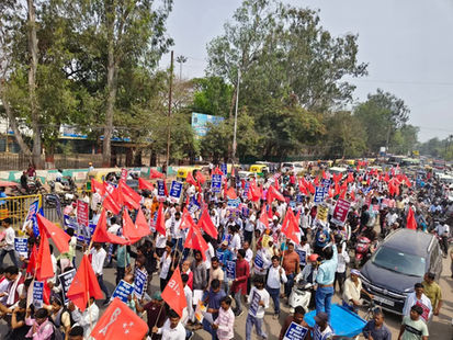 यूजीसी रेगुलेशन लागू करने की मांग पर पटना में राजभवन मार्च, हजारों छात्र-नौजवान उतरे सड़कों पर:                                                                                             