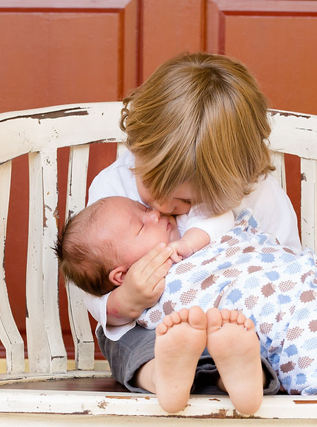 brothers-boys-kids-baby-50601.jpeg