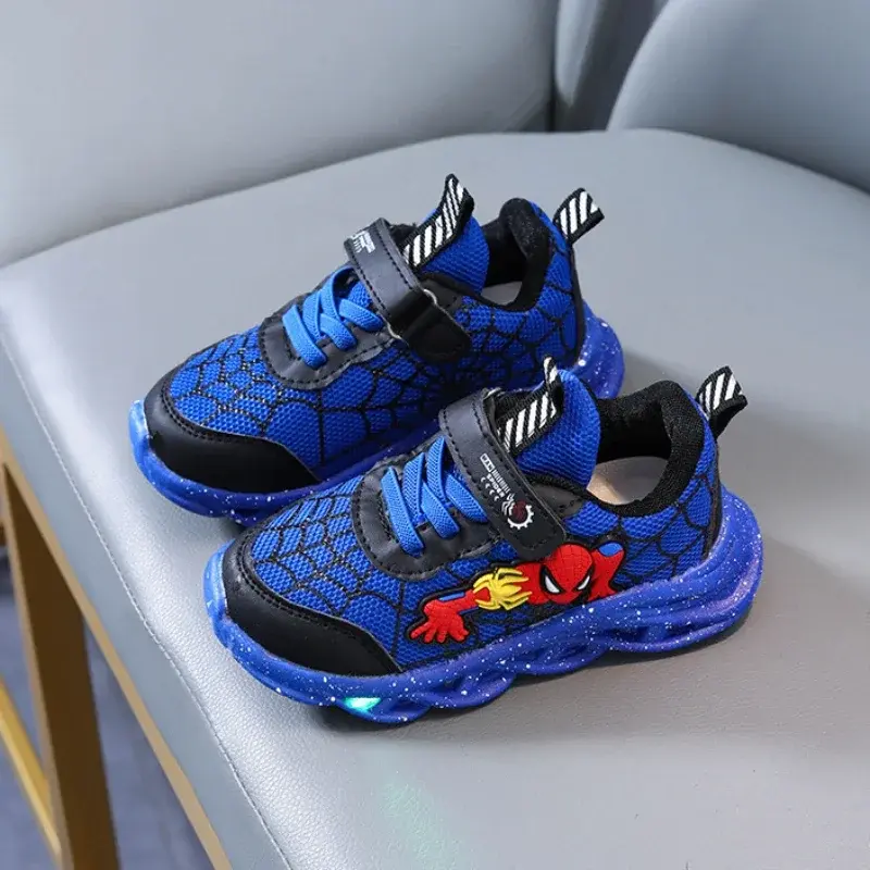 Thumbnail: Boys Spider Mesh Breathable Sport Shoes LED Children's Sneakers 