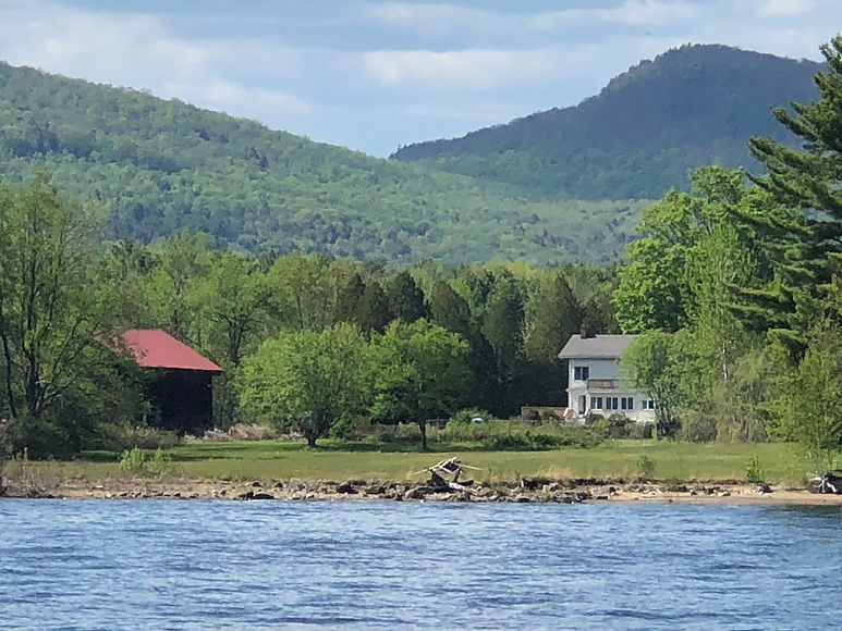 lakehouse.jpg