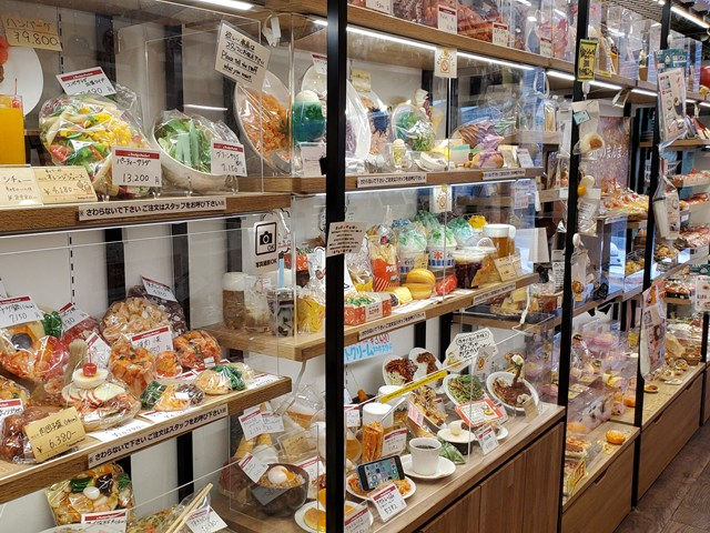 大阪のDesignPocketスポットで楽しむ!食品サンプル作り体験の魅力