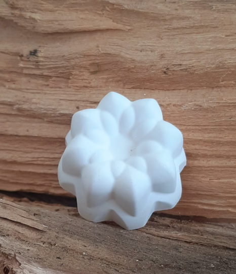 Miniaturbild: Handgemachter Kalt verdampfender Aromastein aus unlackierter Keramik