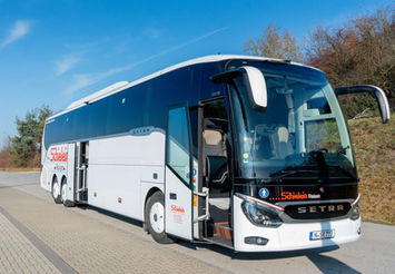 Außenansicht Reisebus Schielein Reisen