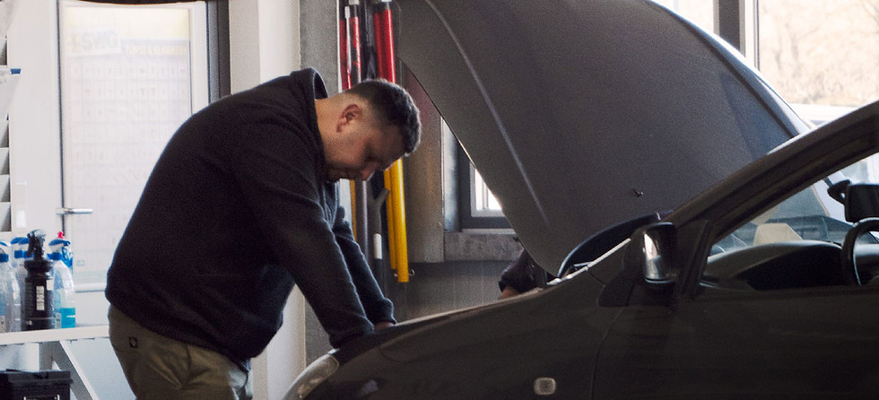 Motorhaube_offen.jpg