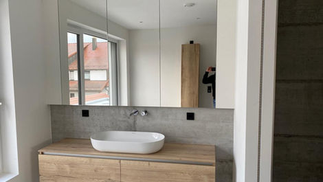 Waschbecken mit Unterbauschrank Badezimmer