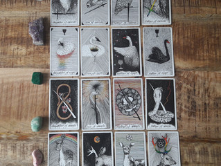 Interpréter les Personnages de la Cour dans un tirage de tarot en 4 clés