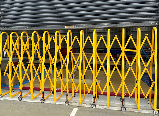 Expanding Safety Gate
