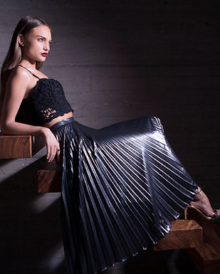 Model auf Treppen