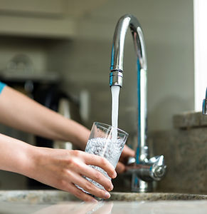 cómo-purificar-el-agua-potable-en-casa.jpg