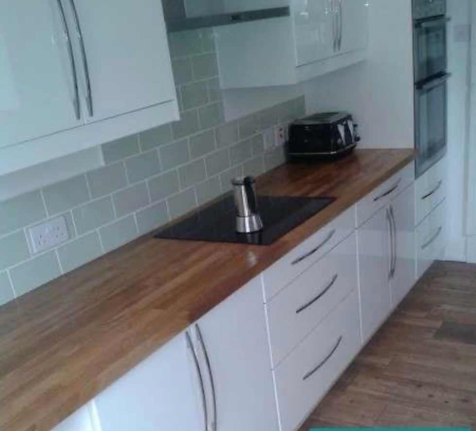 Thumbnail: Flat Greenwich Green Gloss Tiles