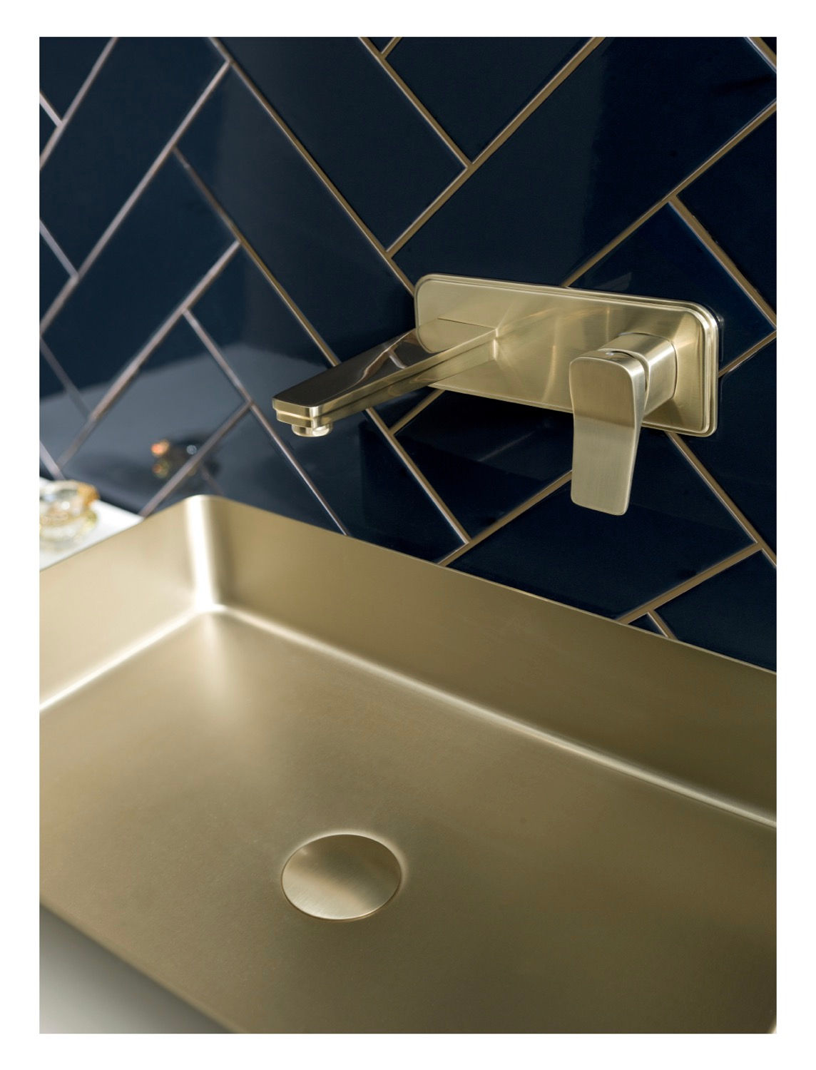 HIX single lever wall mounted basin mixer ,MP 0.5