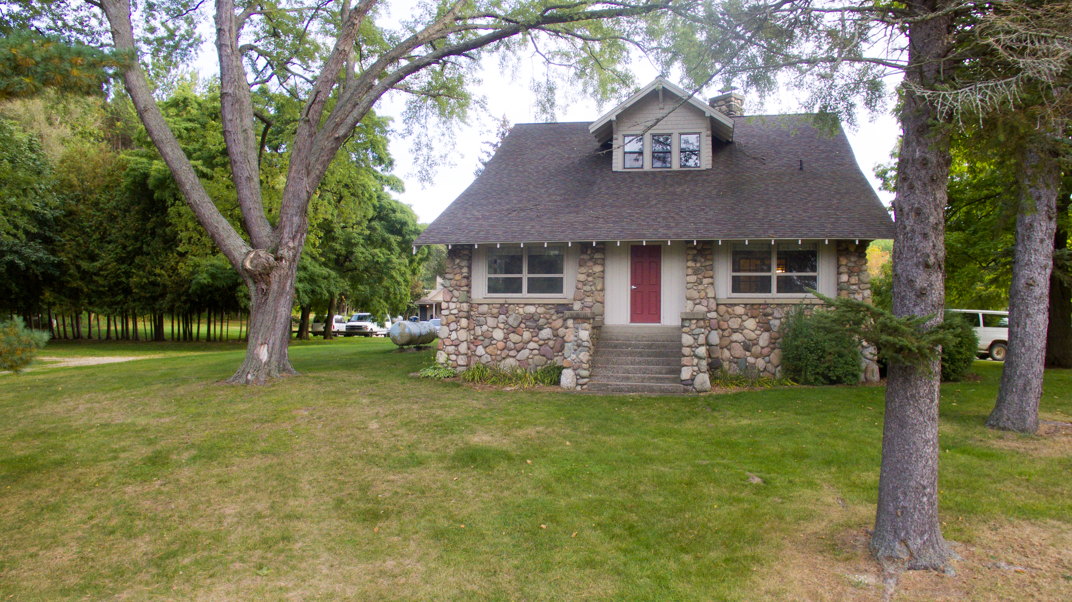Cottage Rentals Cranhill Michigan