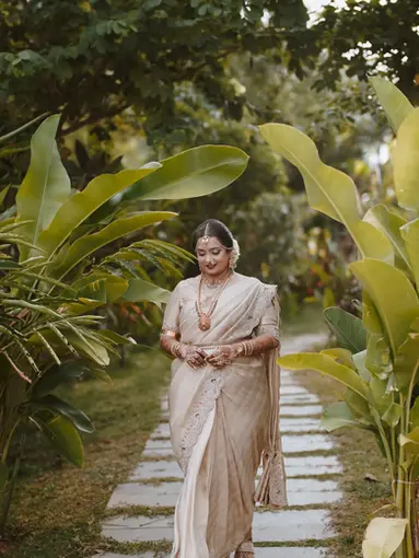 Gorgeous hindu bride walking