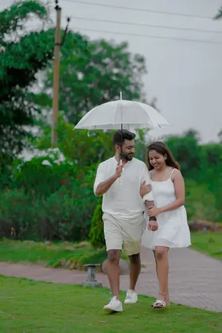 couple on their Pre wedding shoot day