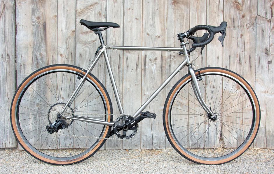 Gravelbike Classicbike Stahl RAW passend für 168-183 cm.