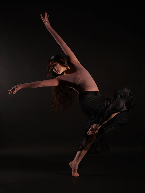 Saige (4 of 18)_edited.jpg