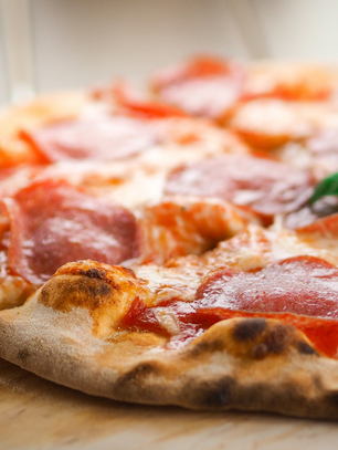RECIPE: Cauliflower Crust Pepperoni Pizza
