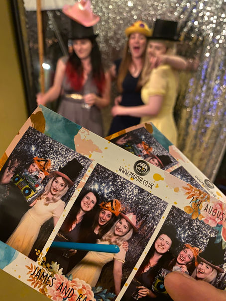 10 Fun Photobooth Prop Ideas That Will Make Your Guests Smile