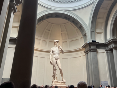 Florence Struggles with Tourism Impact Following Galleria dell’Accademia Director's Comments