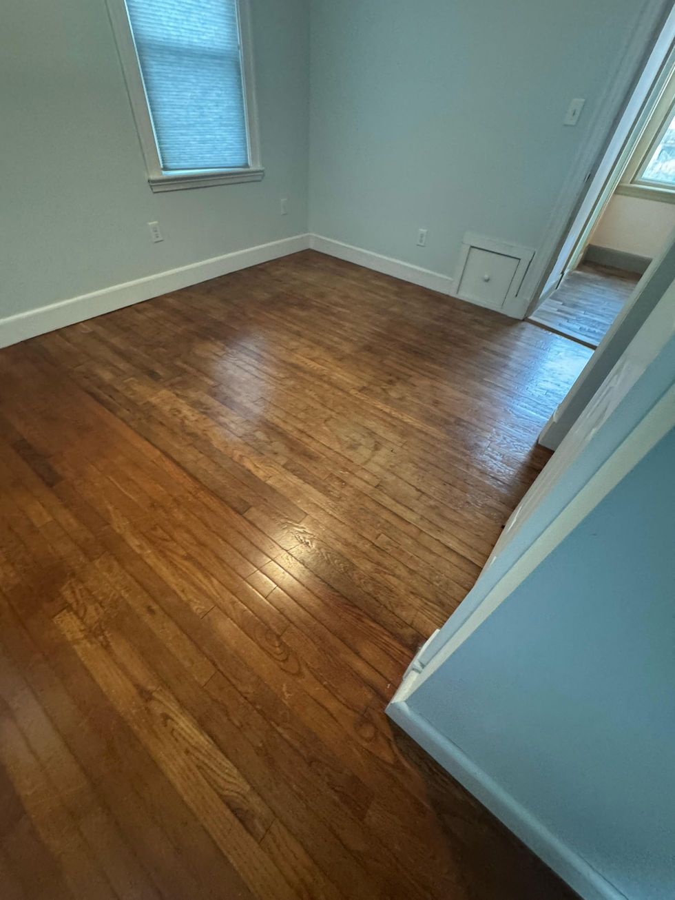 Durable Hardwood Floor Refinishing Solutions