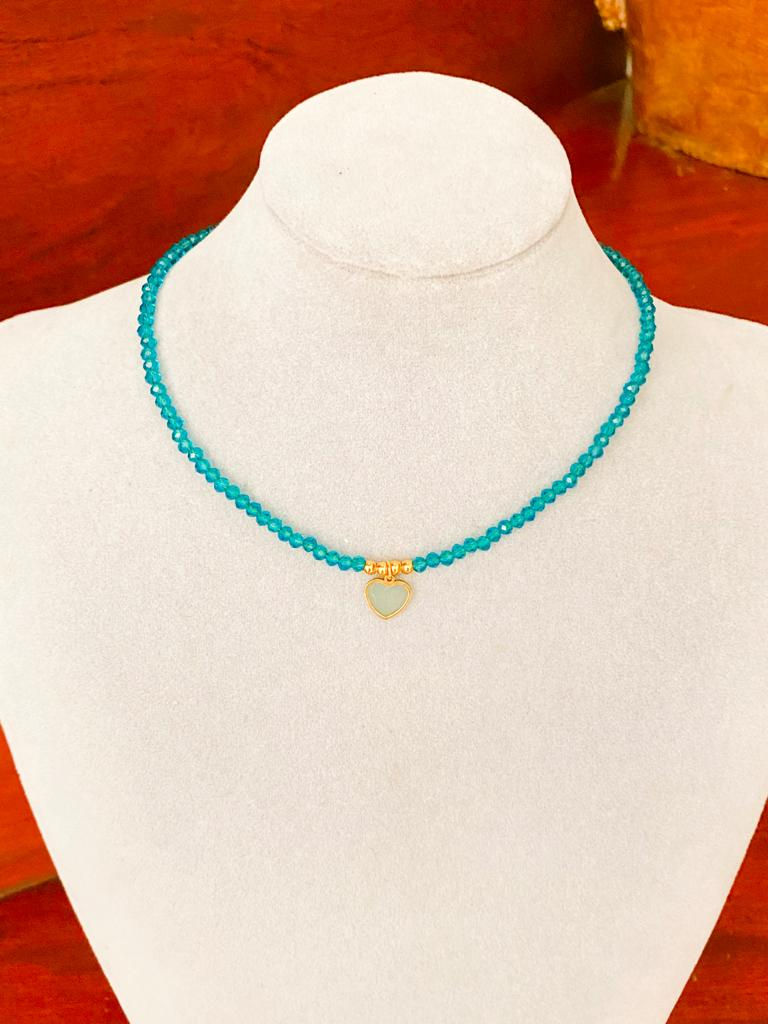 Chocker aqua y corazón