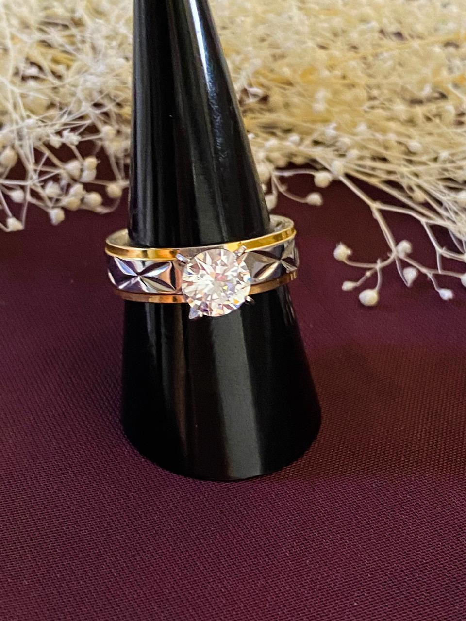 Anillo dos tonos de acero