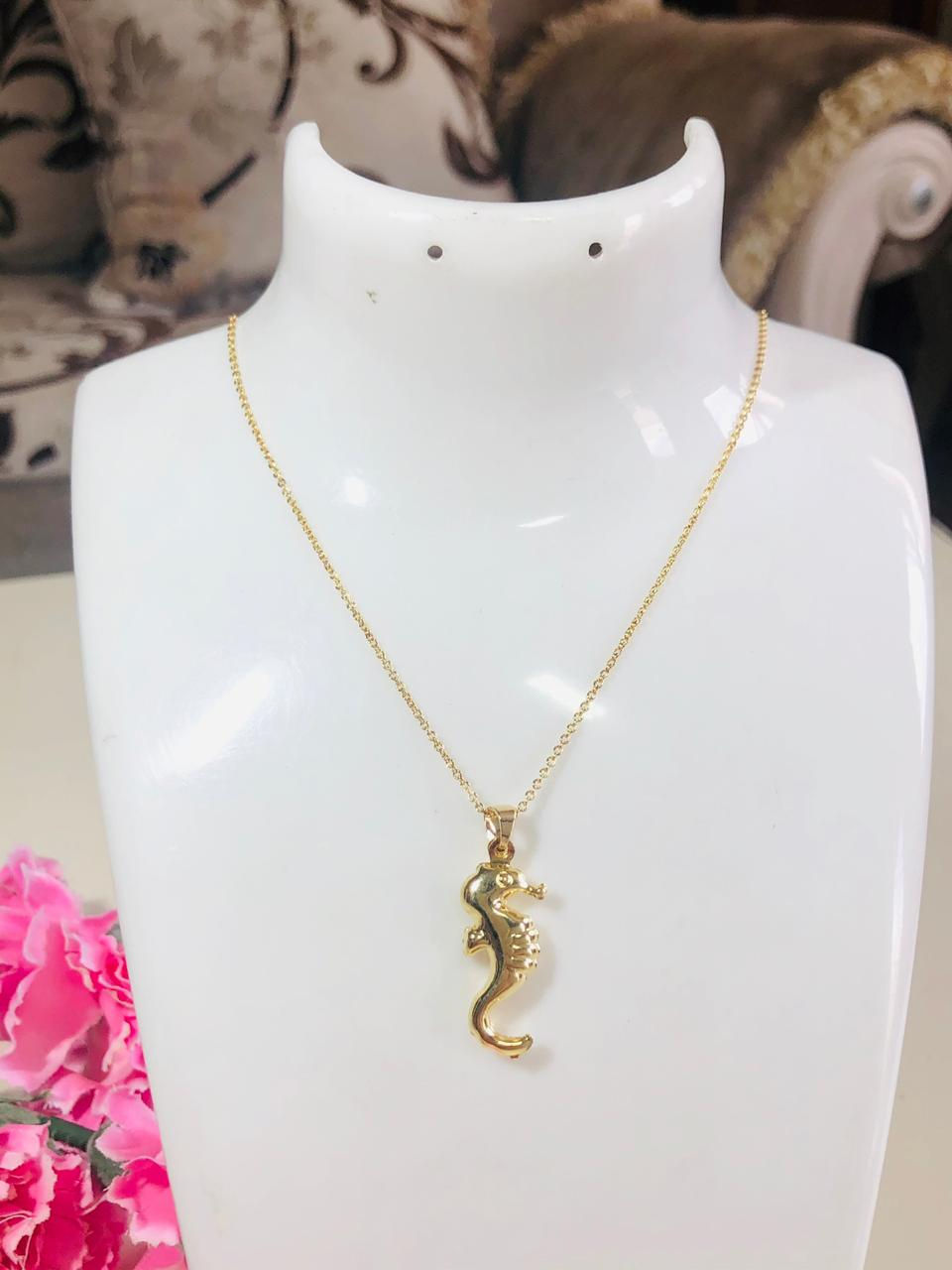Cadenita de oro laminado