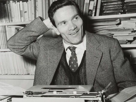 Pasolini nella sua casa romana, via Giacinto Carini 45, Monteverde Vecchio, 12 novembre 1960 © Archivio Palmas/Tutti i diritti riservati