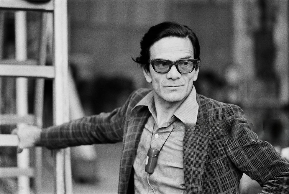 Pasolini durante le riprese del film "Salò o le 120 giornate di Sodoma", 1975 © Cevallos/Sygma/Getty Images/Tutti i diritti riservati
