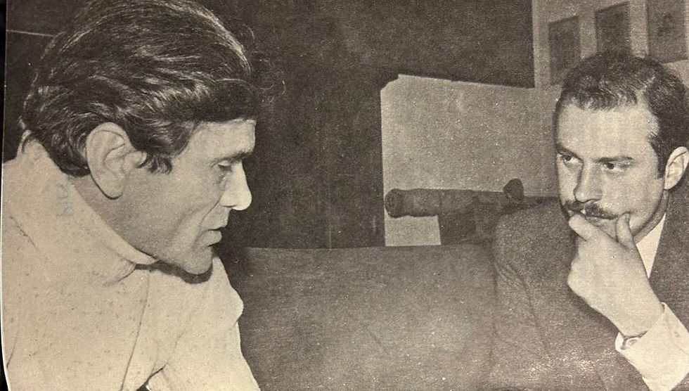 Pier Paolo Pasolini è intervistato nel 1972 dal giornalista spagnolo José Ángel Cortés. Una lunga conversazione sul cinema pasoliniano all'interno di "Conversazioni con registi italiani.