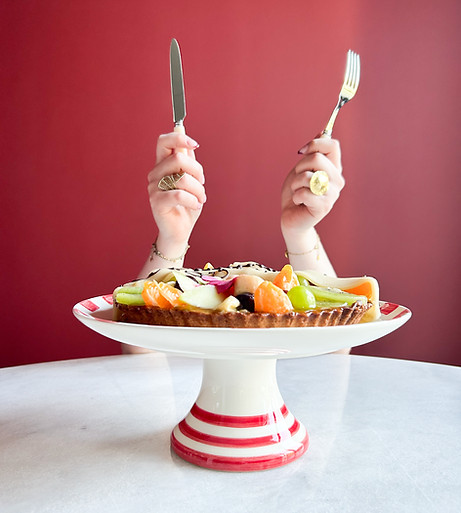 PIE HOLDER - 1.jpg