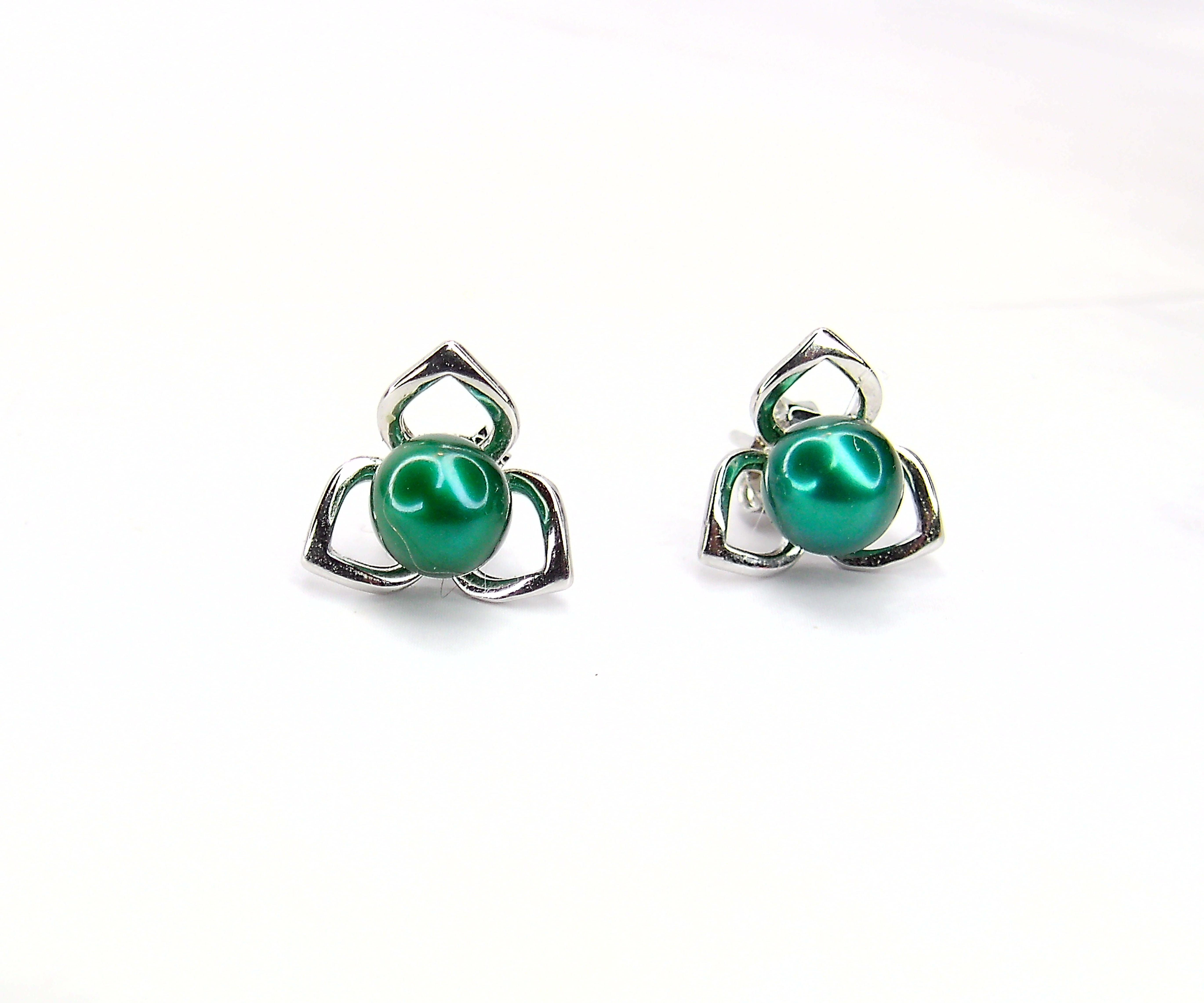 Petal Cradle Earrings