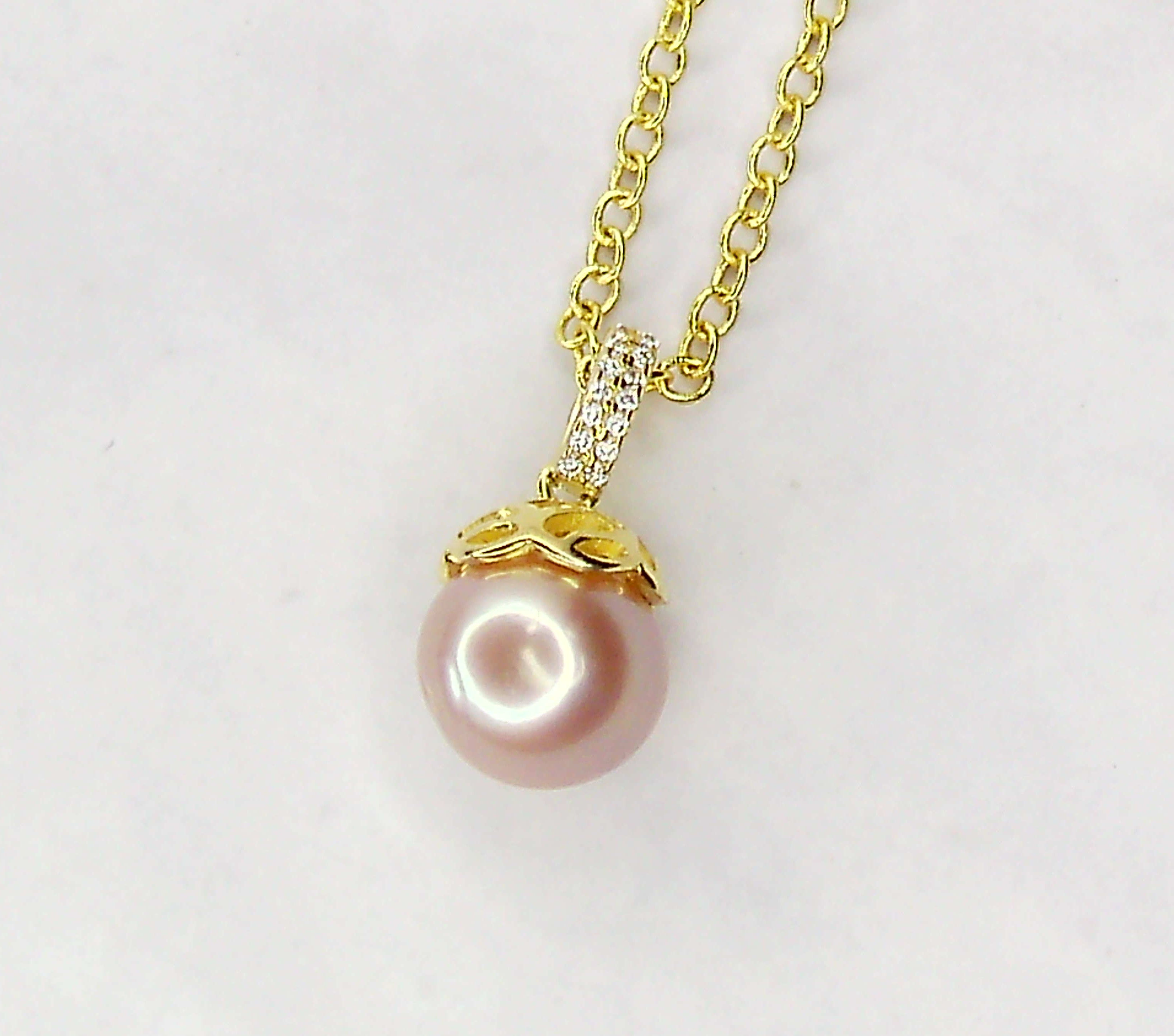 Golden Leaflet Pearl Necklace