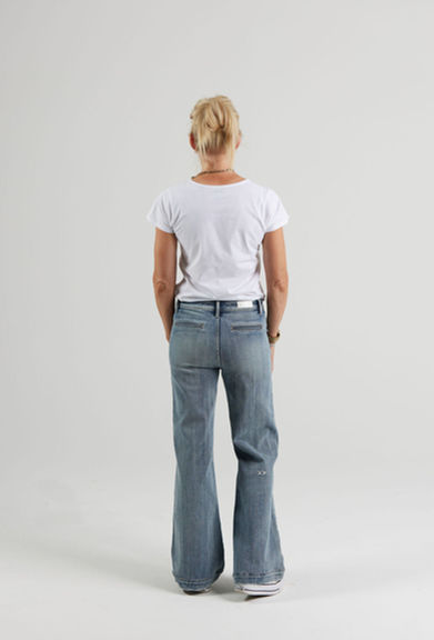 cultjeans10162.jpg