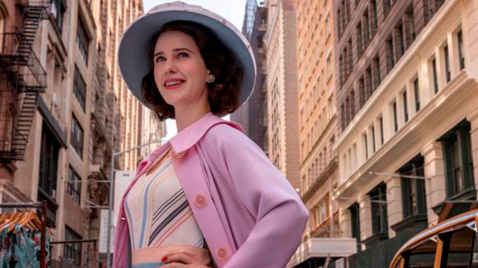Rachel Brosnahan como Midge Maisel em “The Marvelous Mrs Maisel”. (Amazon)