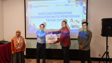 Dukung Program Pengembangan Bahasa Isyarat, Direktorat PKPLK Kemendikdasmen Berikan Bantuan Dana kepada Pusbisindo