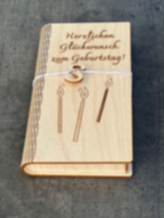 Verpackung in Buchform / Schoggiverpackung