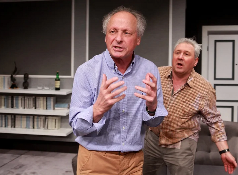 Godzinka spokoju kadr ze spektaklu Teatr Kwadrat