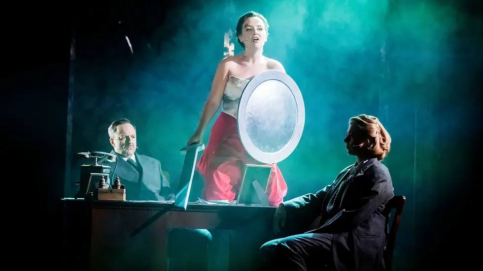 "Starzyński" - Teatr Syrena kadr ze spektaklu recenzja