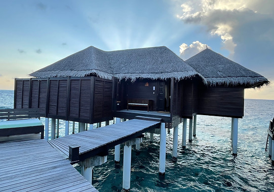 wooden-jetty-luxury-resort-baa-atoll-maldives.jpg