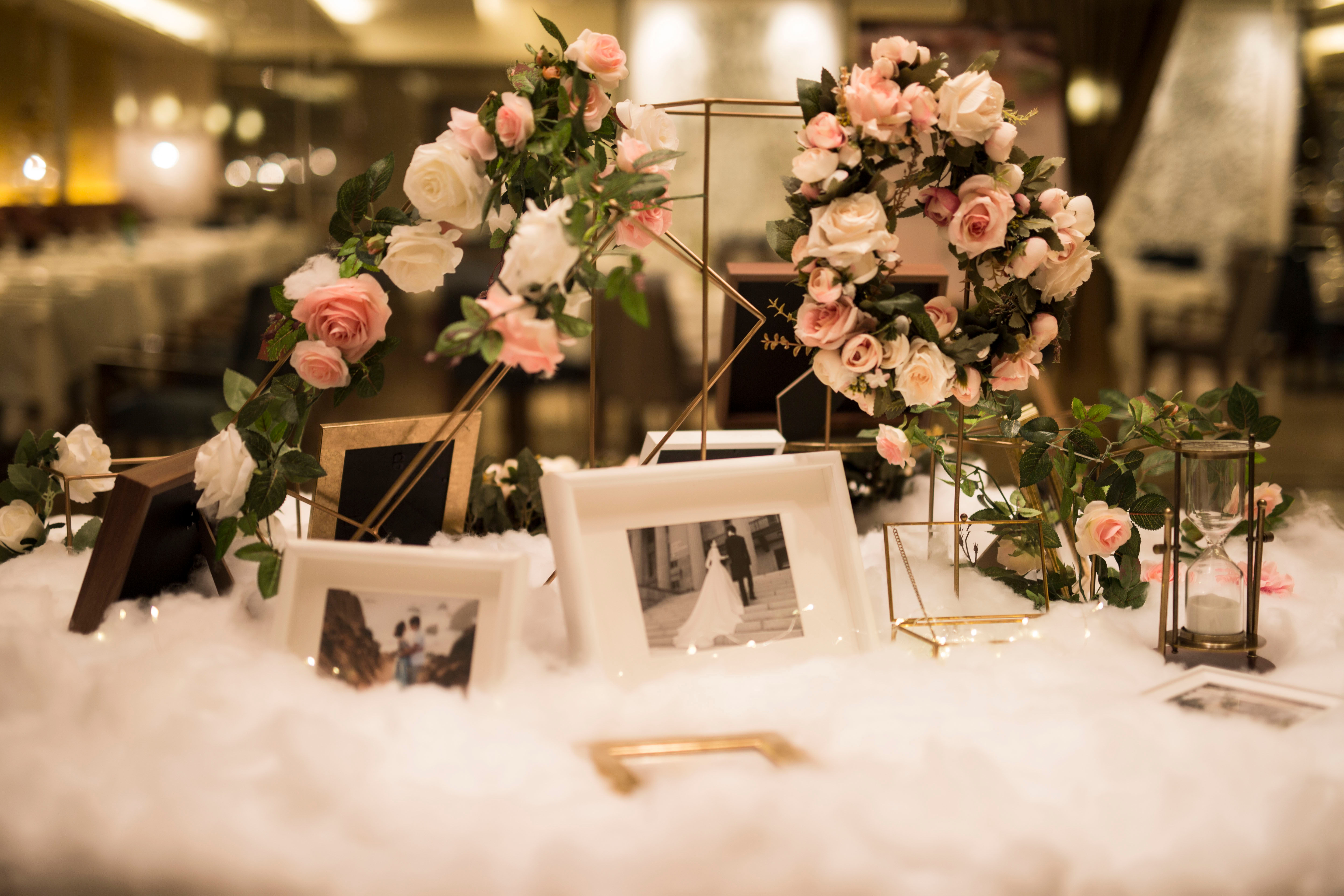 Table Decor Props010 - Metalic Cubes